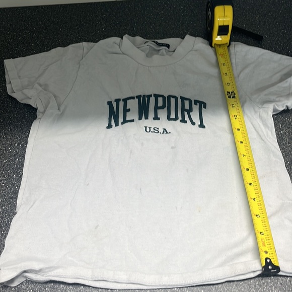 Size small from brandy Melville cute Newport ca T-shirt - Picture 4 of 4